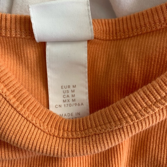 Orange top - Picture 2 of 2